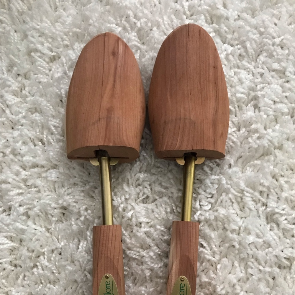 Woodlore shoe tree